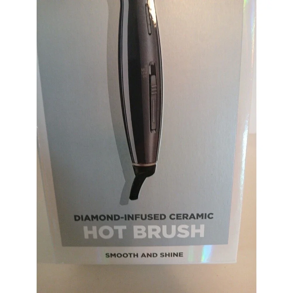 Conair Infiniti Pro Diamond Infused Ceramic Hot Brush Smooth and Shine - NIB